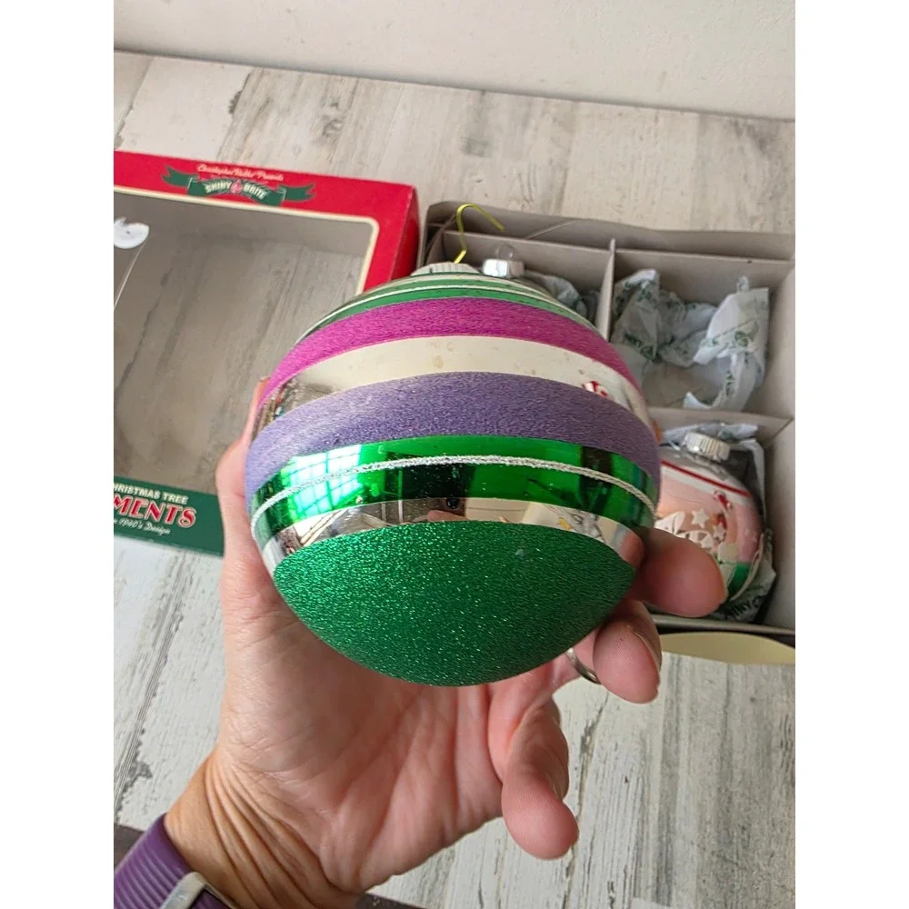 Vintage shiny brite jumbo ornament stencil toy striped set Xmas tree tournaments